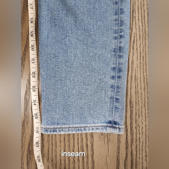 American Eagle High Rise Mom Skinny Jeans Womens Size 2 Medium Demin Wash - Picture 9 of 11